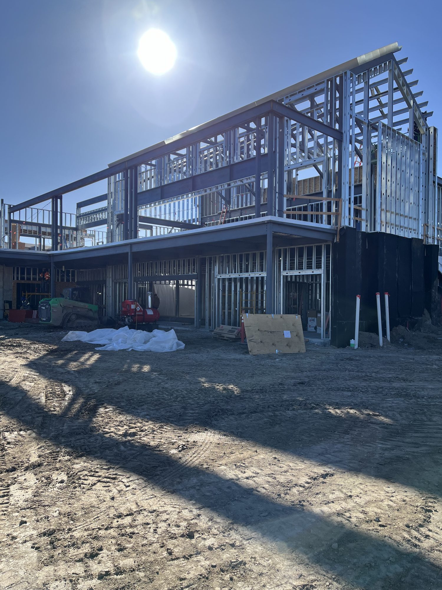 CANYON HOUSE — Clubhouses & Pools project by Waner Construction