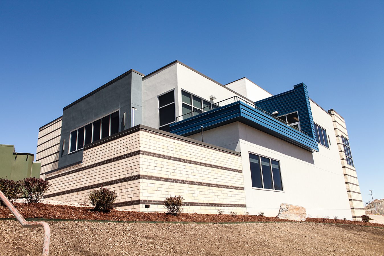 mile high eye — Medical, Dental & Veterinary project by Waner Construction